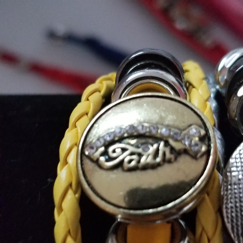 Snap button jewelry